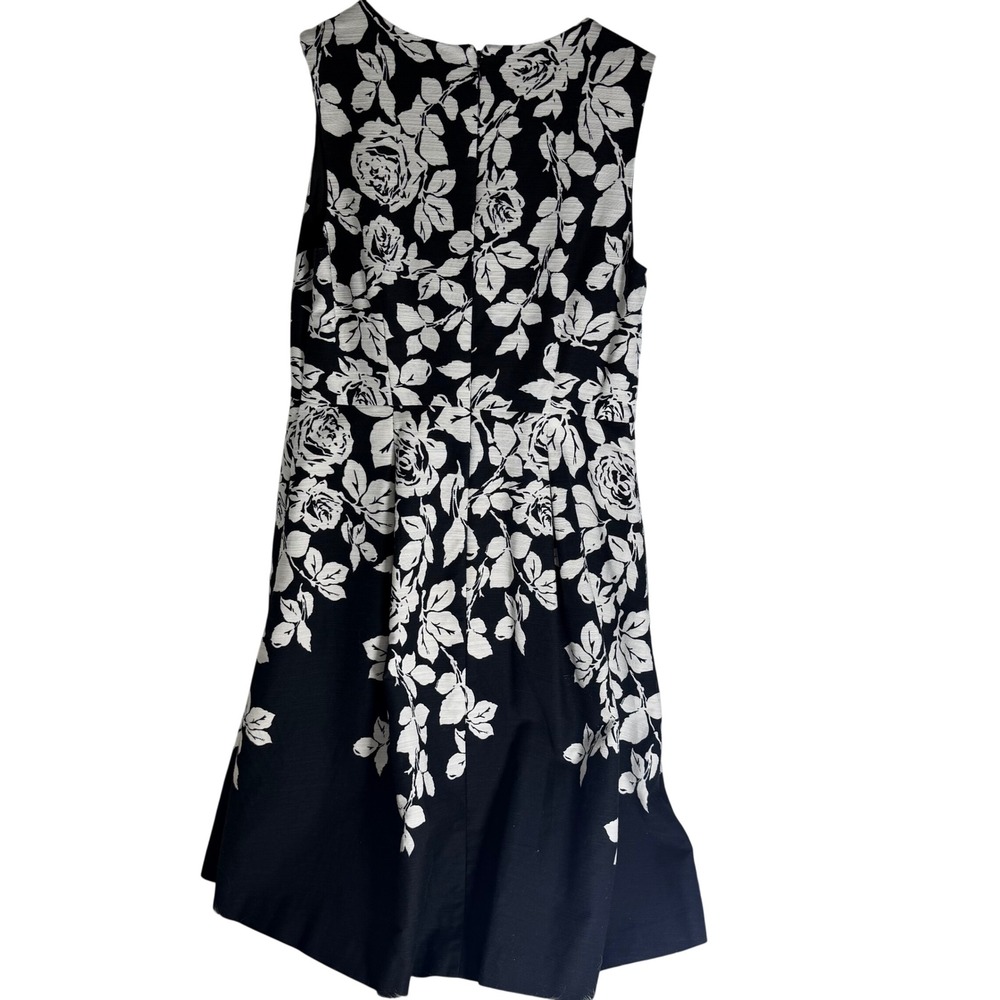 Talbots Black White Floral Rose Fit Flare Dress Sleeveless Cotton Size 6 - Picture 3 of 9